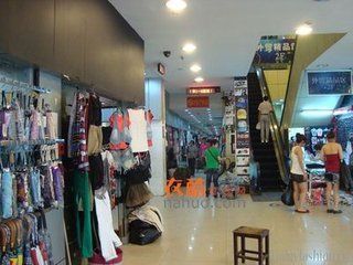 杭州中星外貿(mào)服飾城全攻略 地址交通、拿貨秘訣與營(yíng)業(yè)指南